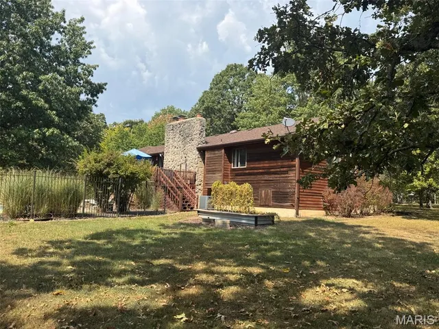 $379,900 | 20448 Oakway Drive, Lebanon, MO 65536