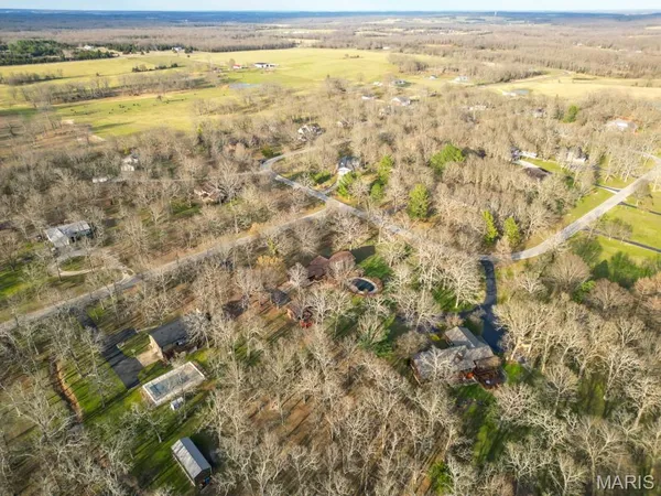 $379,900 | 20448 Oakway Drive, Lebanon, MO 65536