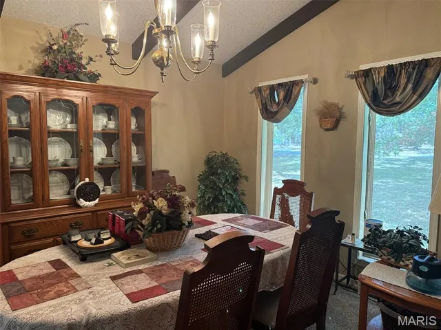 $379,900 | 20448 Oakway Drive, Lebanon, MO 65536