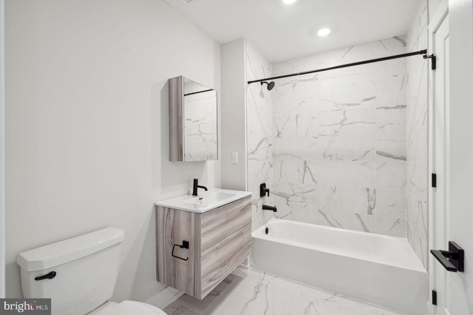 720 West Thompson Street, Unit 1B205 Philadelphia, PA 19122 - Photo 11 of 32