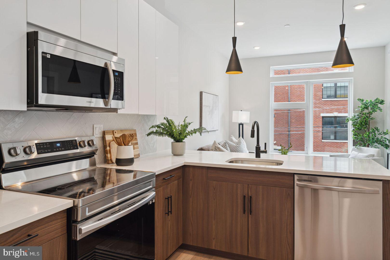720 West Thompson Street, Unit 1B205 Philadelphia, PA 19122 - Photo 2 of 32