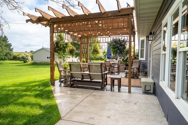 $649,000 | 10981 270th Street East, Cannon Falls, MN 55009