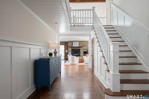 $2,295,000 | 107 Parade Hill Road, New Canaan, CT 06840