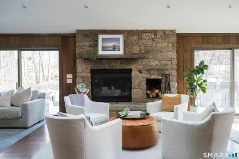 $2,295,000 | 107 Parade Hill Road, New Canaan, CT 06840