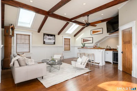 $2,295,000 | 107 Parade Hill Road, New Canaan, CT 06840