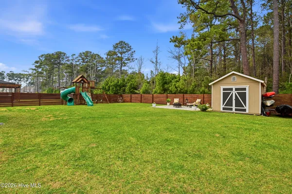 $538,999 | 221 East Red Head Circle, Sneads Ferry, NC 28460