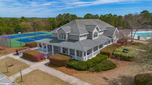 $538,999 | 221 East Red Head Circle, Sneads Ferry, NC 28460