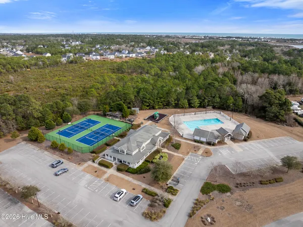 $538,999 | 221 East Red Head Circle, Sneads Ferry, NC 28460
