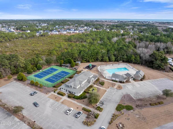 $538,999 | 221 East Red Head Circle, Sneads Ferry, NC 28460