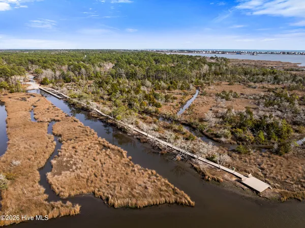 $538,999 | 221 East Red Head Circle, Sneads Ferry, NC 28460