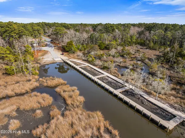 $538,999 | 221 East Red Head Circle, Sneads Ferry, NC 28460