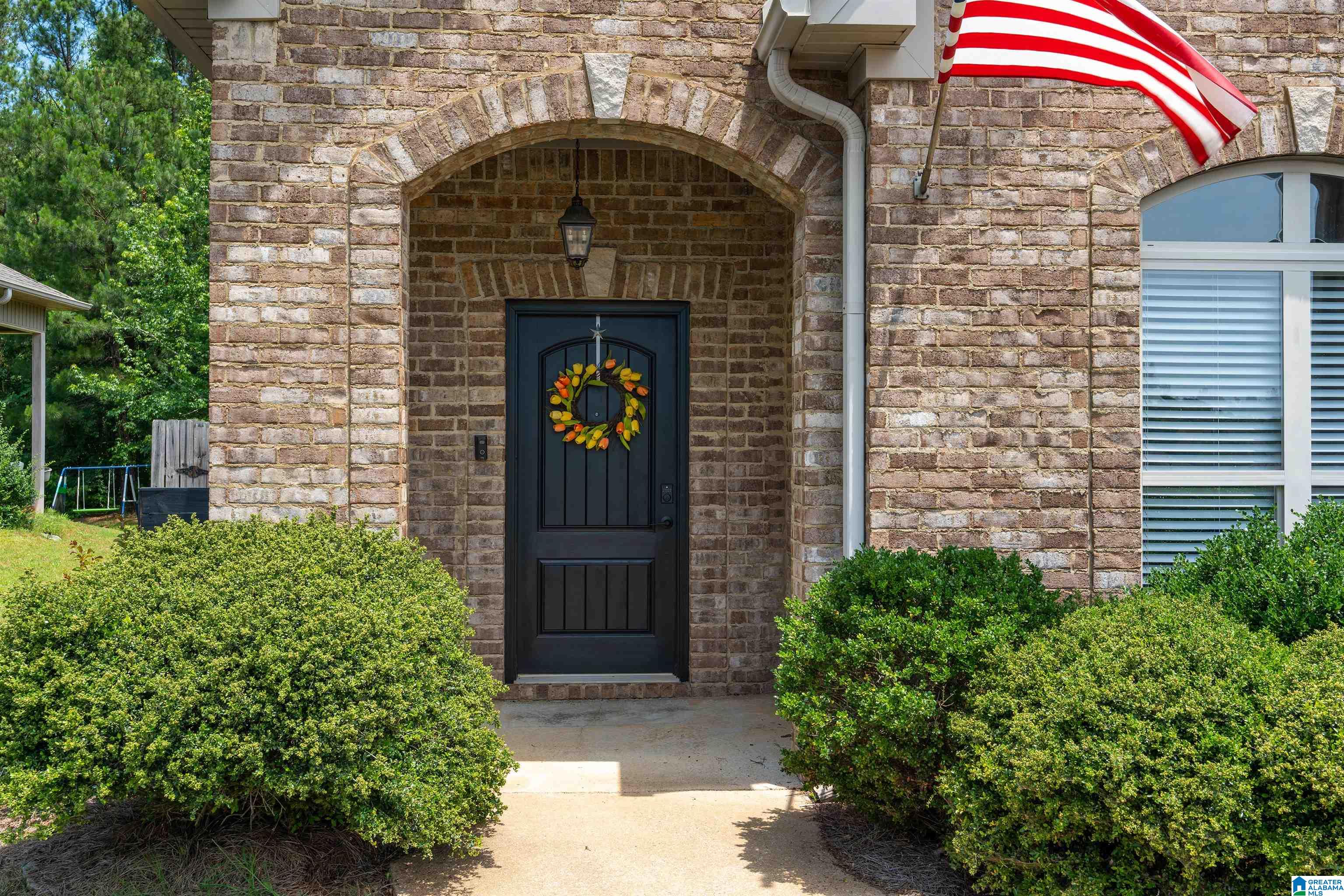 5561 Timber Leaf Trail Bessemer, AL 35022 - Photo 2 of 29