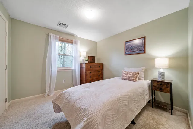 $660,000 | 22 Winterhill Road, Goffstown, NH 03045