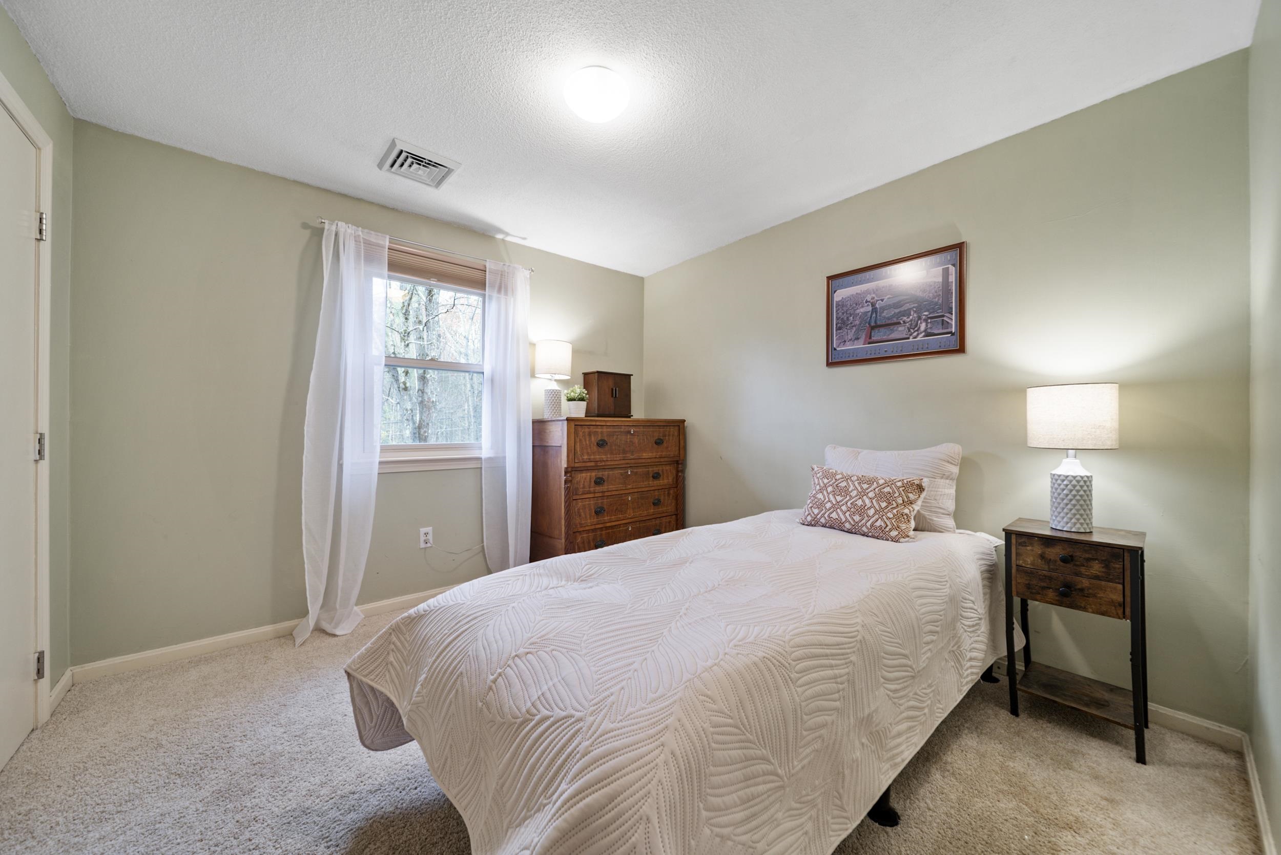 22 Winterhill Road Goffstown, NH 03045 - Photo 19 of 50