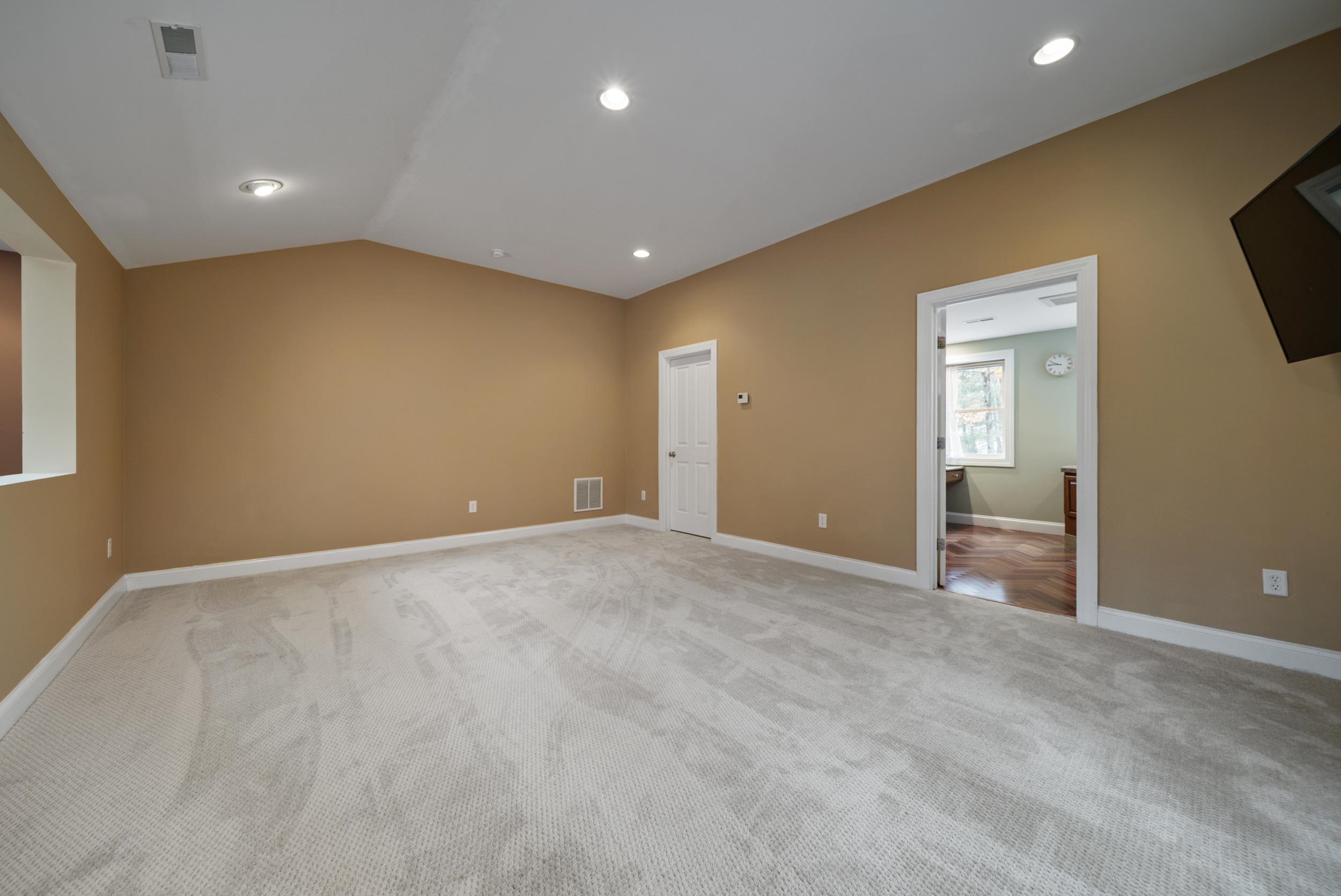 22 Winterhill Road Goffstown, NH 03045 - Photo 26 of 50