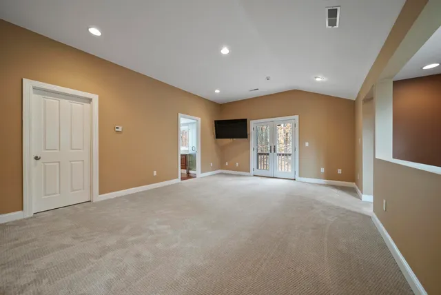 $660,000 | 22 Winterhill Road, Goffstown, NH 03045