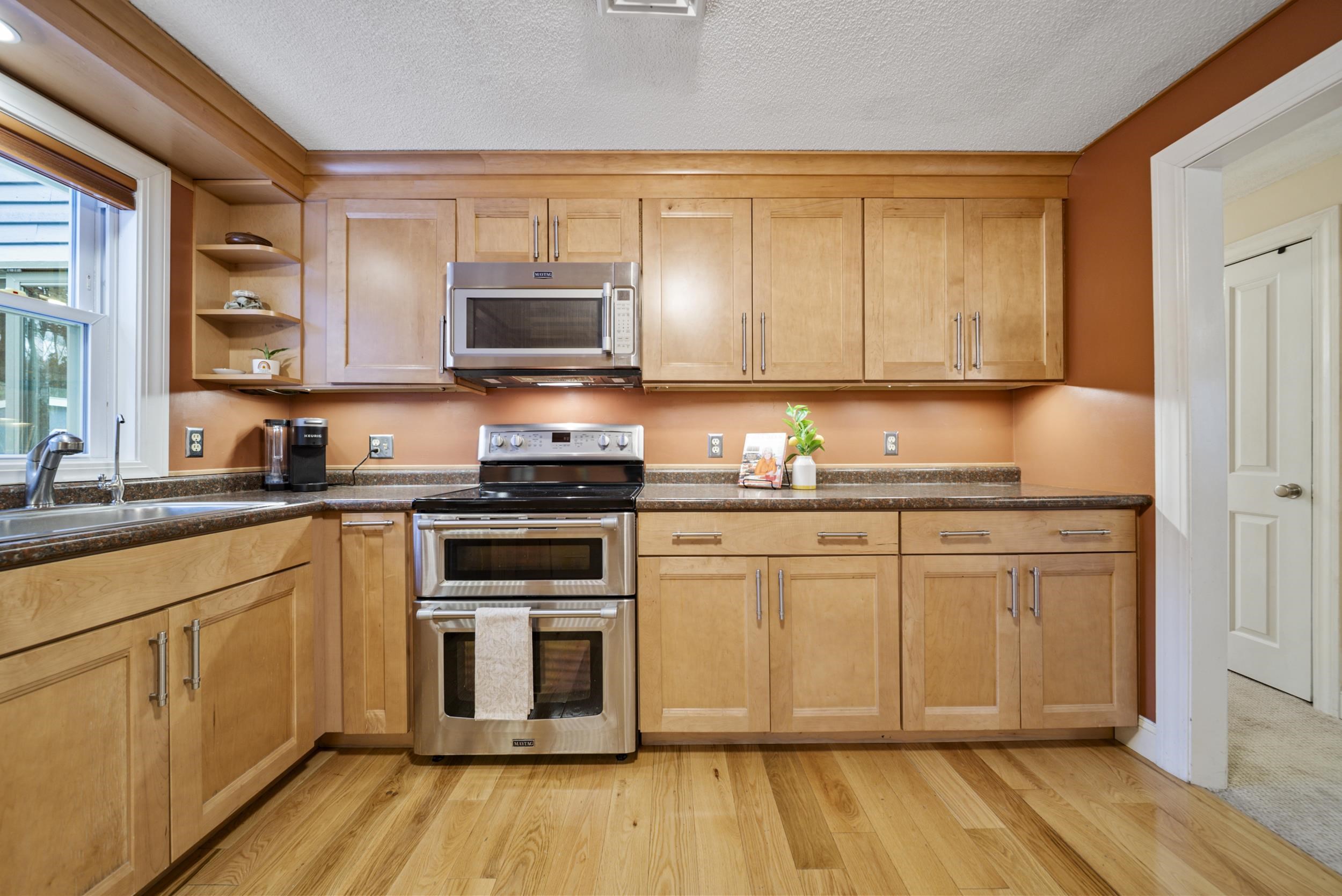 22 Winterhill Road Goffstown, NH 03045 - Photo 7 of 50