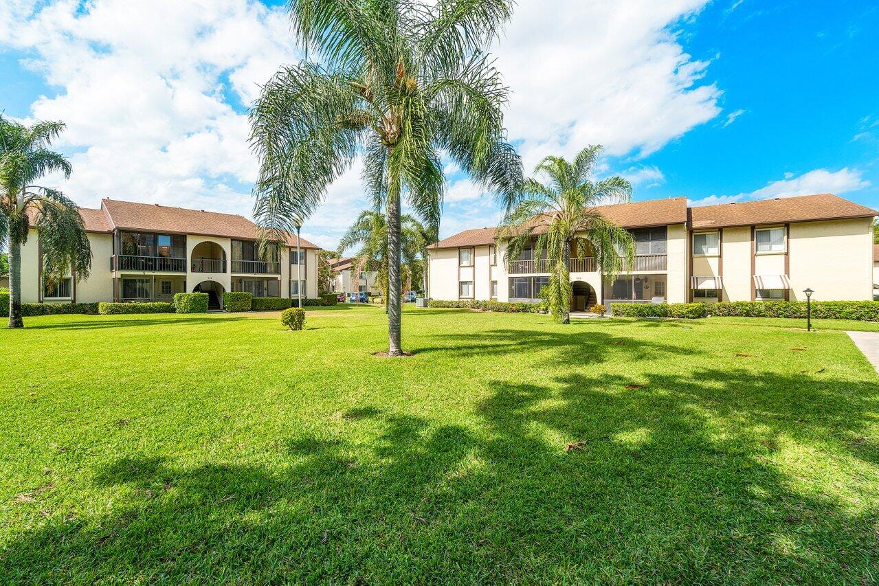 336 Knotty Pine Circle, Unit A2 Greenacres, FL 33463 - Photo 2 of 28 027-336KnottyPineCircle-Greenacres-FL-33