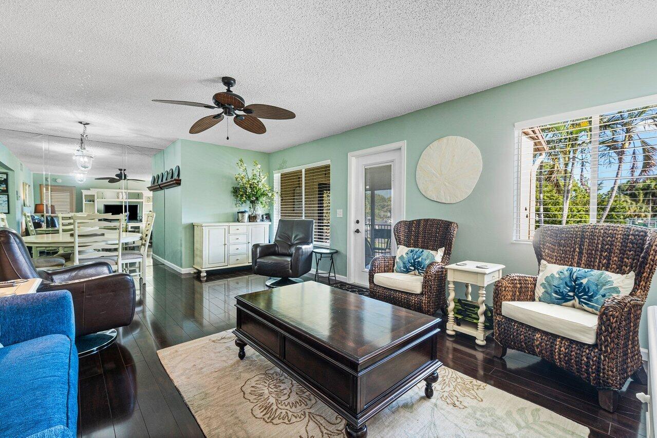 336 Knotty Pine Circle, Unit A2 Greenacres, FL 33463 - Photo 7 of 28 005-336KnottyPineCircle-Greenacres-FL-33
