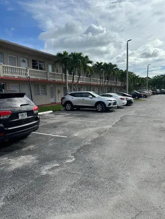 $100,000 | 20320 Northeast 2nd Avenue, Unit 27, Miami Gardens, FL 33179