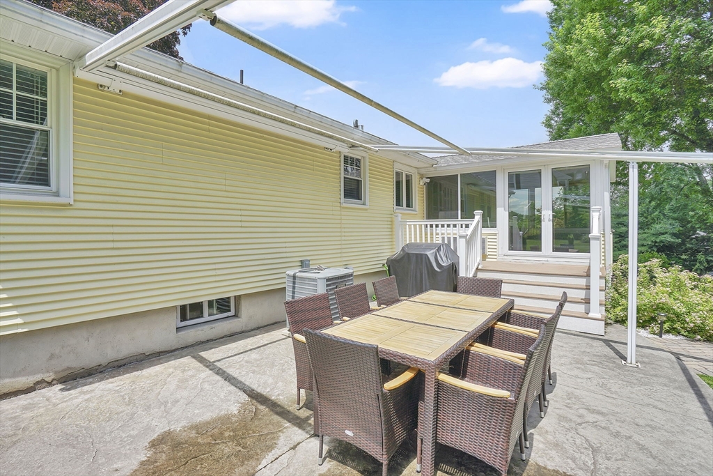 125 East Allen Ridge Road Springfield, MA 01118 - Photo 26 of 42