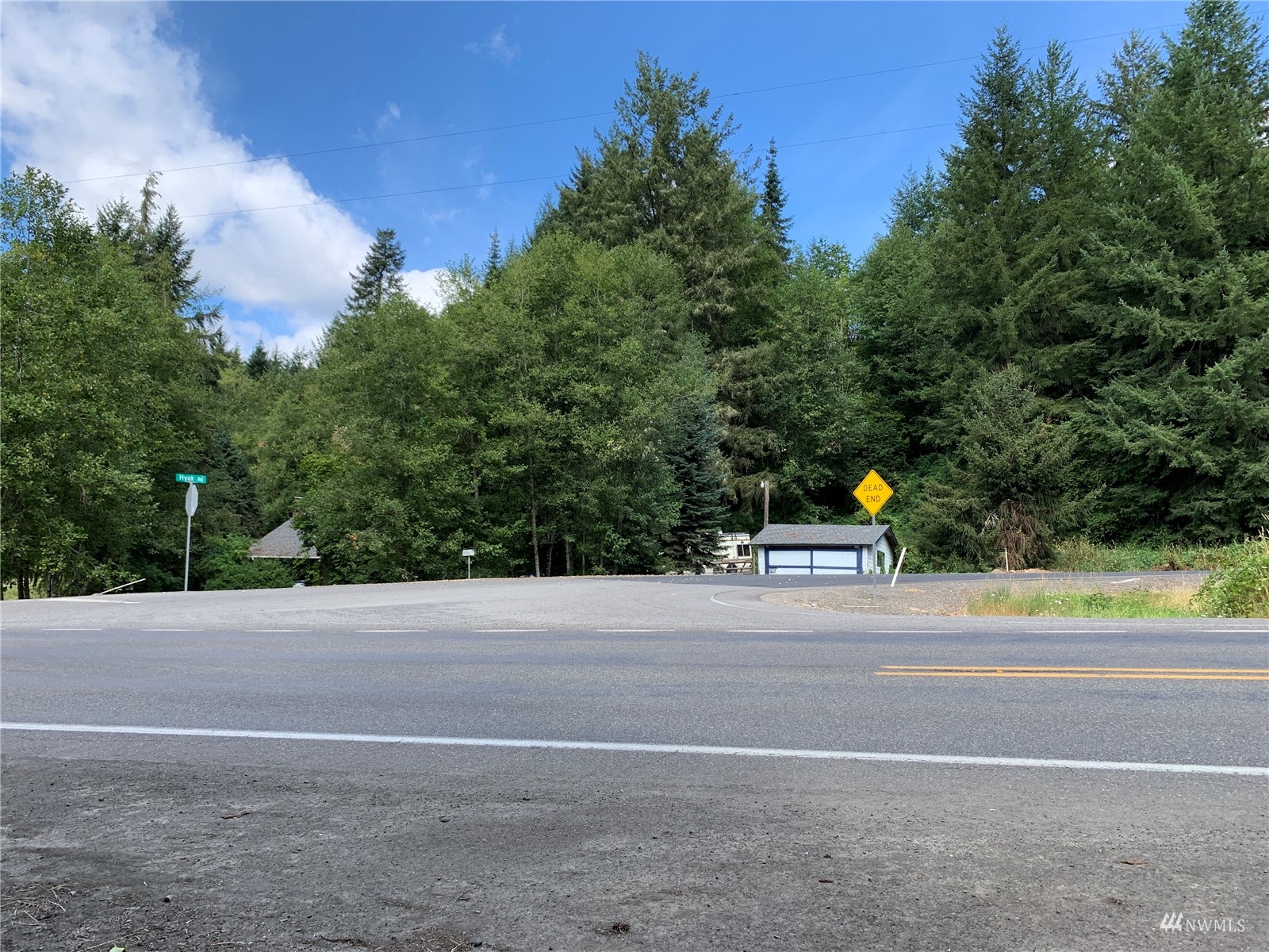 0 State Route 508 Chehalis, WA 98532 - Photo 3 of 21 a view of a swimming pool with a yard