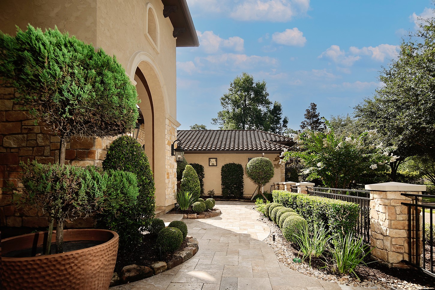 119 South Tranquil Path Spring, TX 77380 - Photo 9 of 50 Gallery Image 9