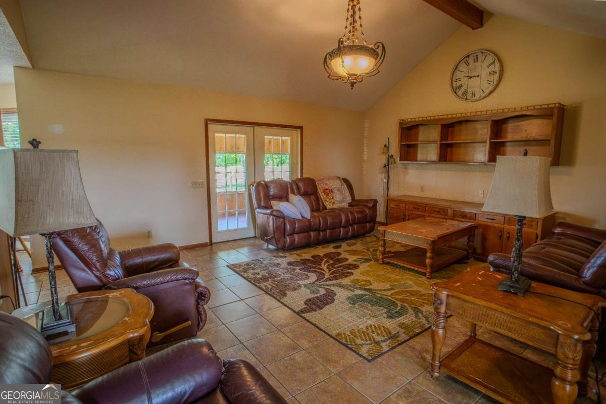 68 Smart Road Baxley, GA 31513 - Photo 11 of 33