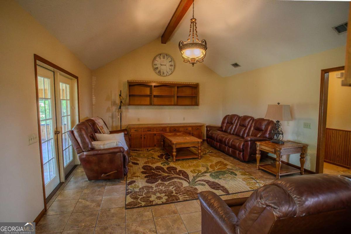 68 Smart Road Baxley, GA 31513 - Photo 10 of 33