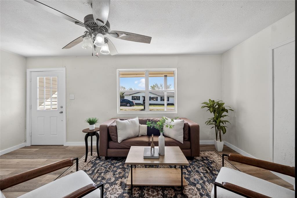 2020 Midlake Road Rockwall, TX 75032 - Photo 7 of 39