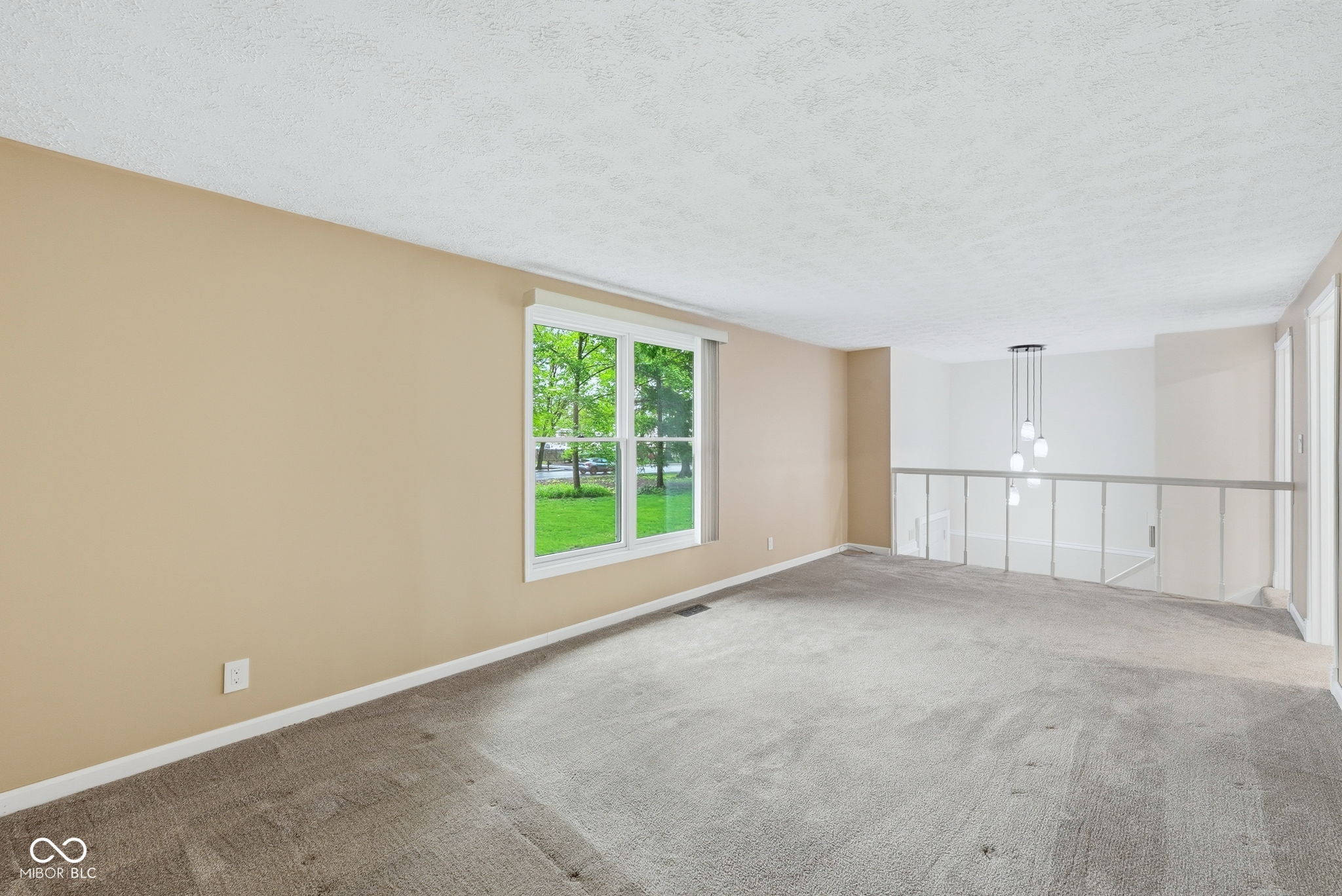 7020 Hoover Road Indianapolis, IN 46260 - Photo 11 of 47