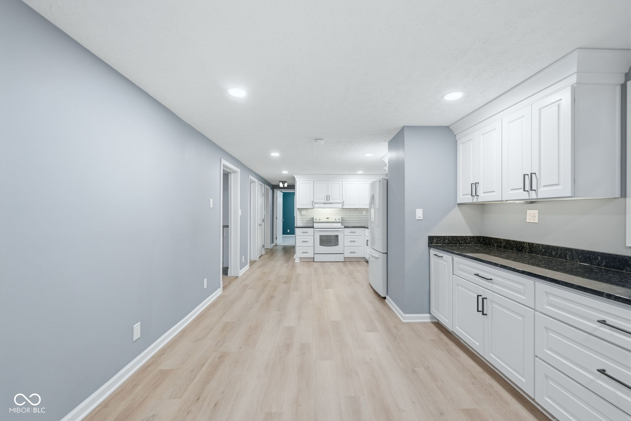 7020 Hoover Road Indianapolis, IN 46260 - Photo 17 of 47