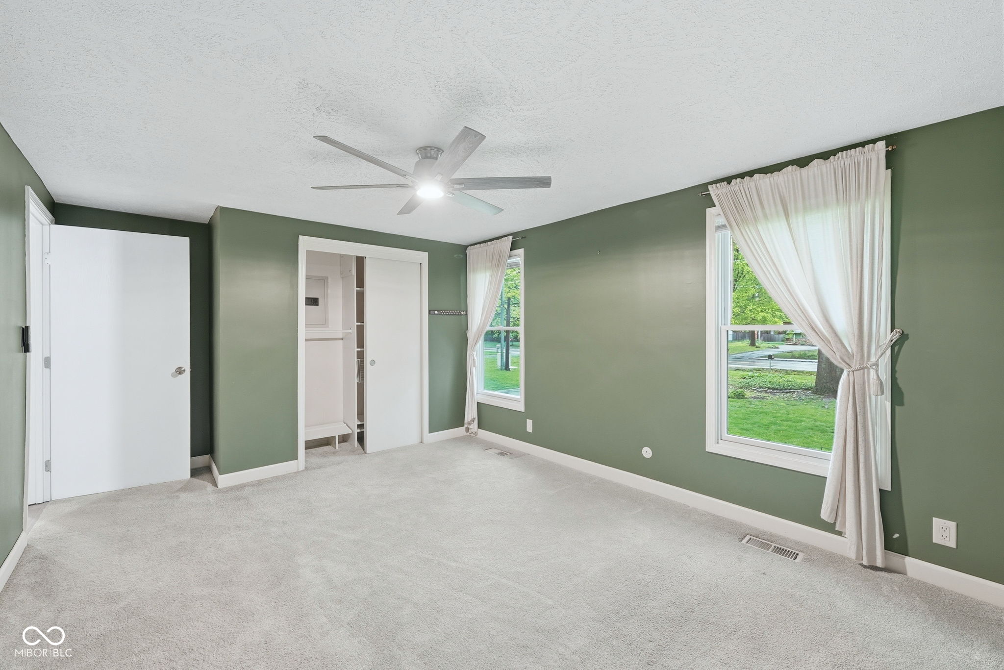 7020 Hoover Road Indianapolis, IN 46260 - Photo 27 of 47