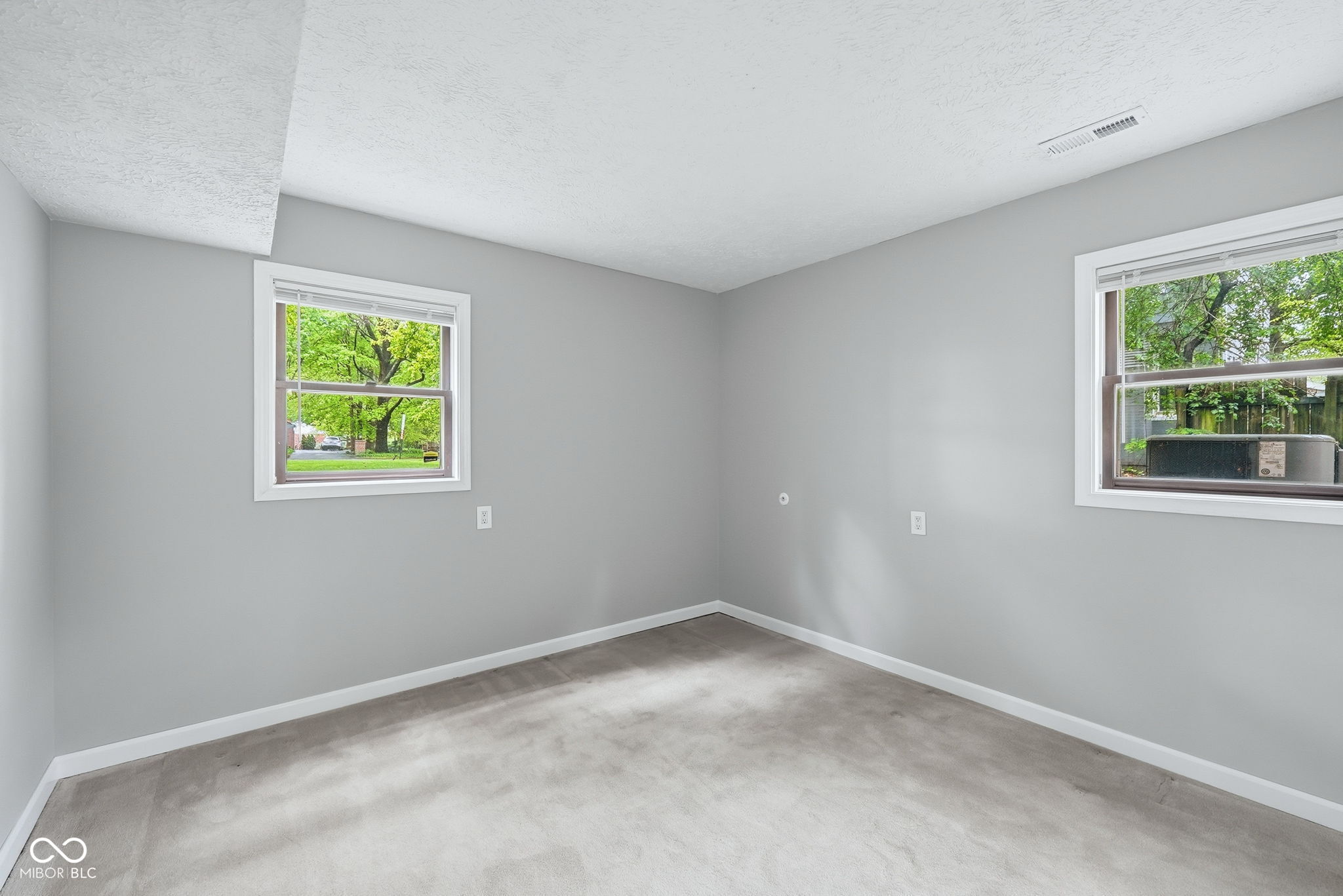 7020 Hoover Road Indianapolis, IN 46260 - Photo 33 of 47