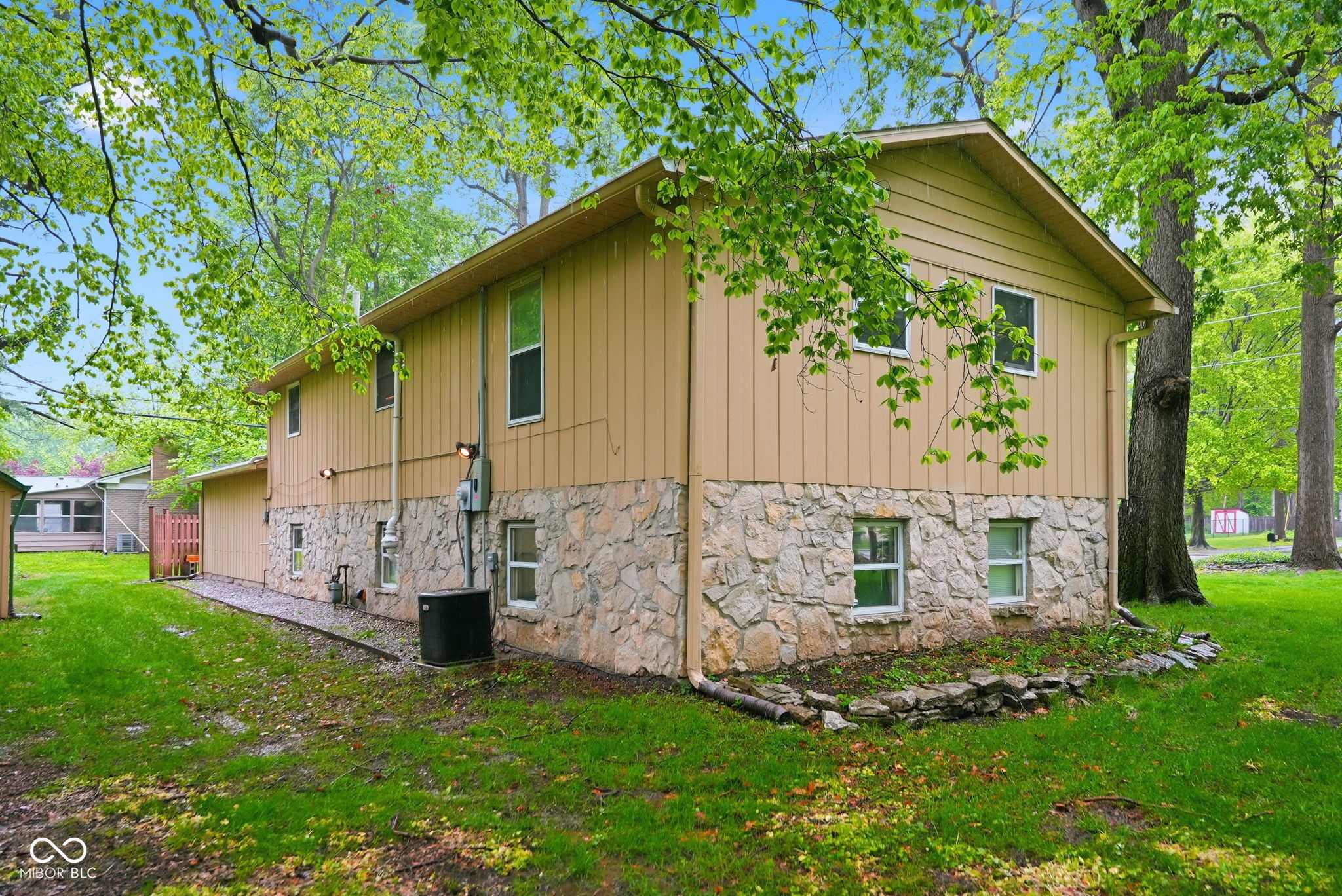 7020 Hoover Road Indianapolis, IN 46260 - Photo 43 of 47