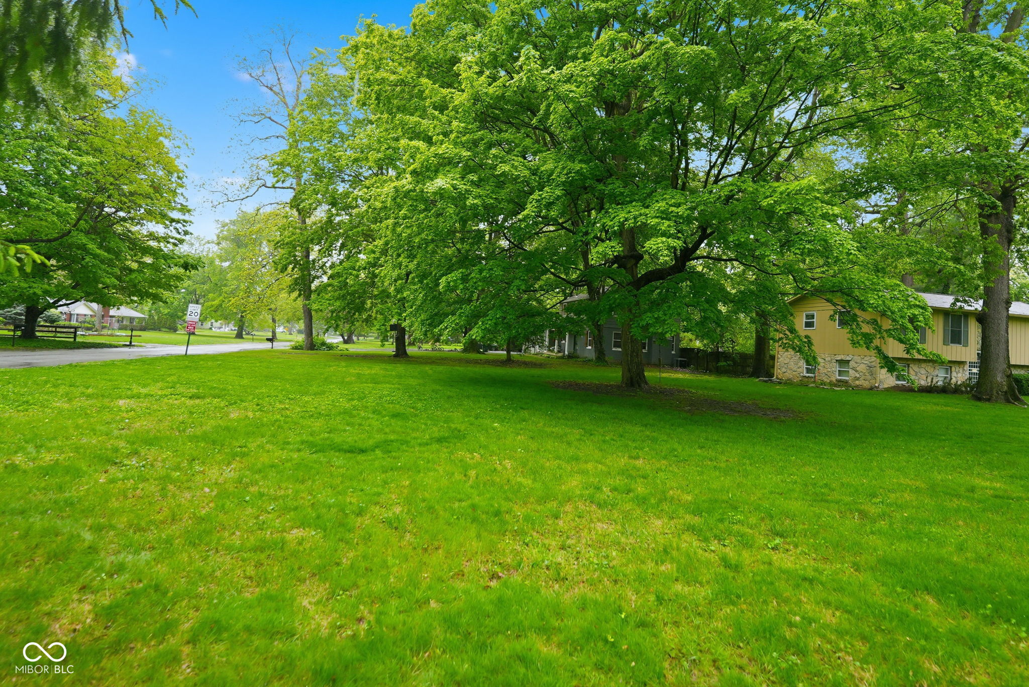 7020 Hoover Road Indianapolis, IN 46260 - Photo 46 of 47