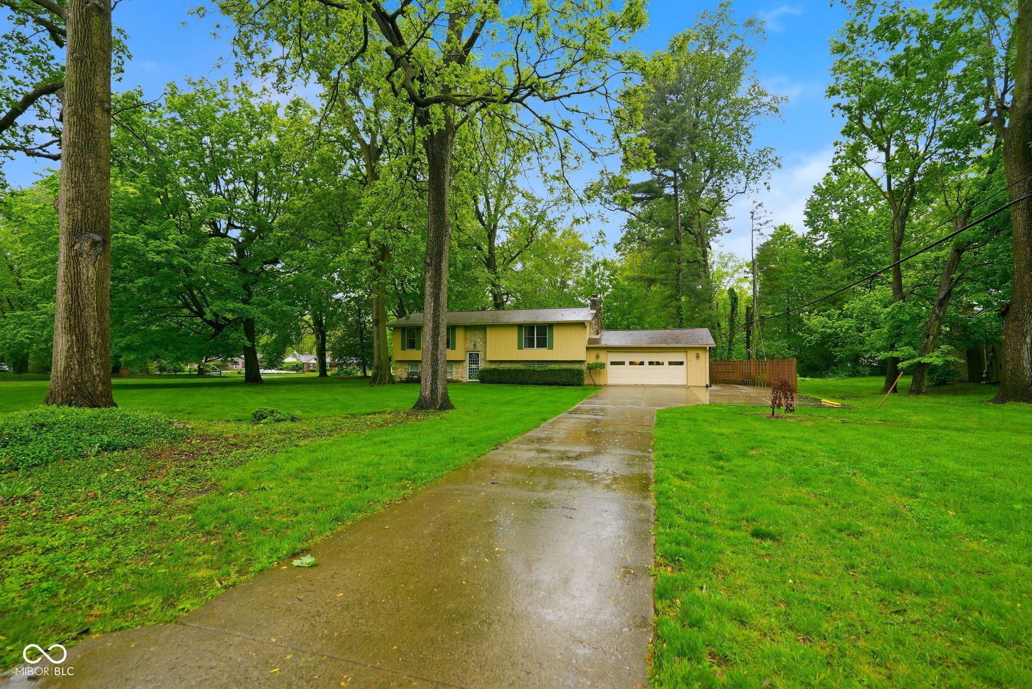 7020 Hoover Road Indianapolis, IN 46260 - Photo 7 of 47