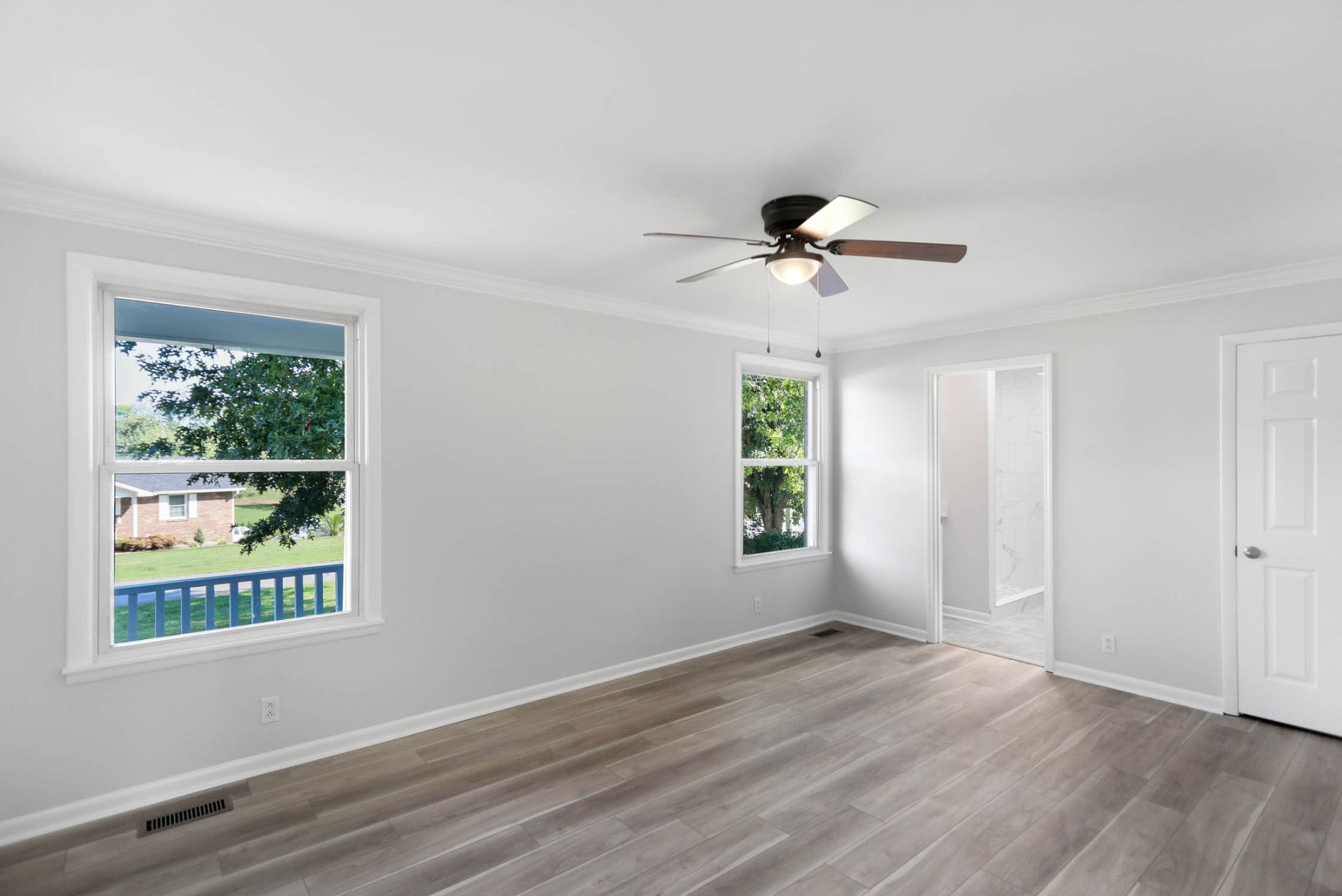 211 General Forrest Drive Springfield, TN 37172 - Photo 8 of 23 a view of room with window ceiling fan and hardwood floor