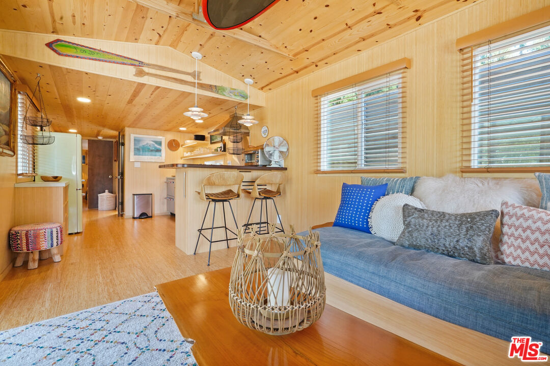 9 Paradise Cove Road Malibu, CA 90265 - Photo 14 of 31 Gallery Image 14