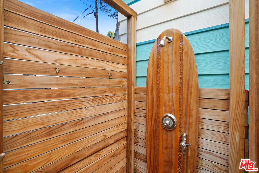 9 Paradise Cove Road Malibu, CA 90265 - Photo 27 of 31 Gallery Image 27