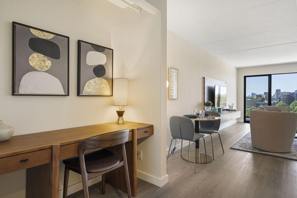 2460 Peachtree Road Northeast, Unit 201 Atlanta, GA 30305 - Photo 2 of 33