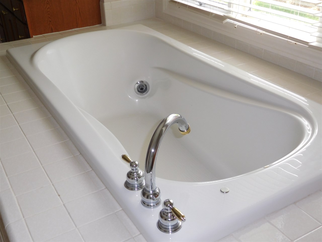 4675 Oakhurst Ridge Road Clarkston, MI 48348 - Photo 24 of 47 31283332-23.JPG