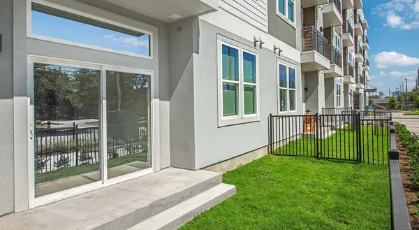 $1,440 | 9330 South Main Street, Unit 262, Houston, TX 77025