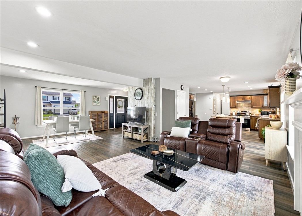 77 Rangers Court Greece, NY 14612 - Photo 13 of 50 Gallery Image 13