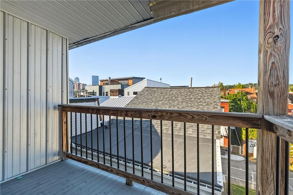 1824 Fox Way Pittsburgh, PA 15203 - Photo 44 of 49 a view of a balcony