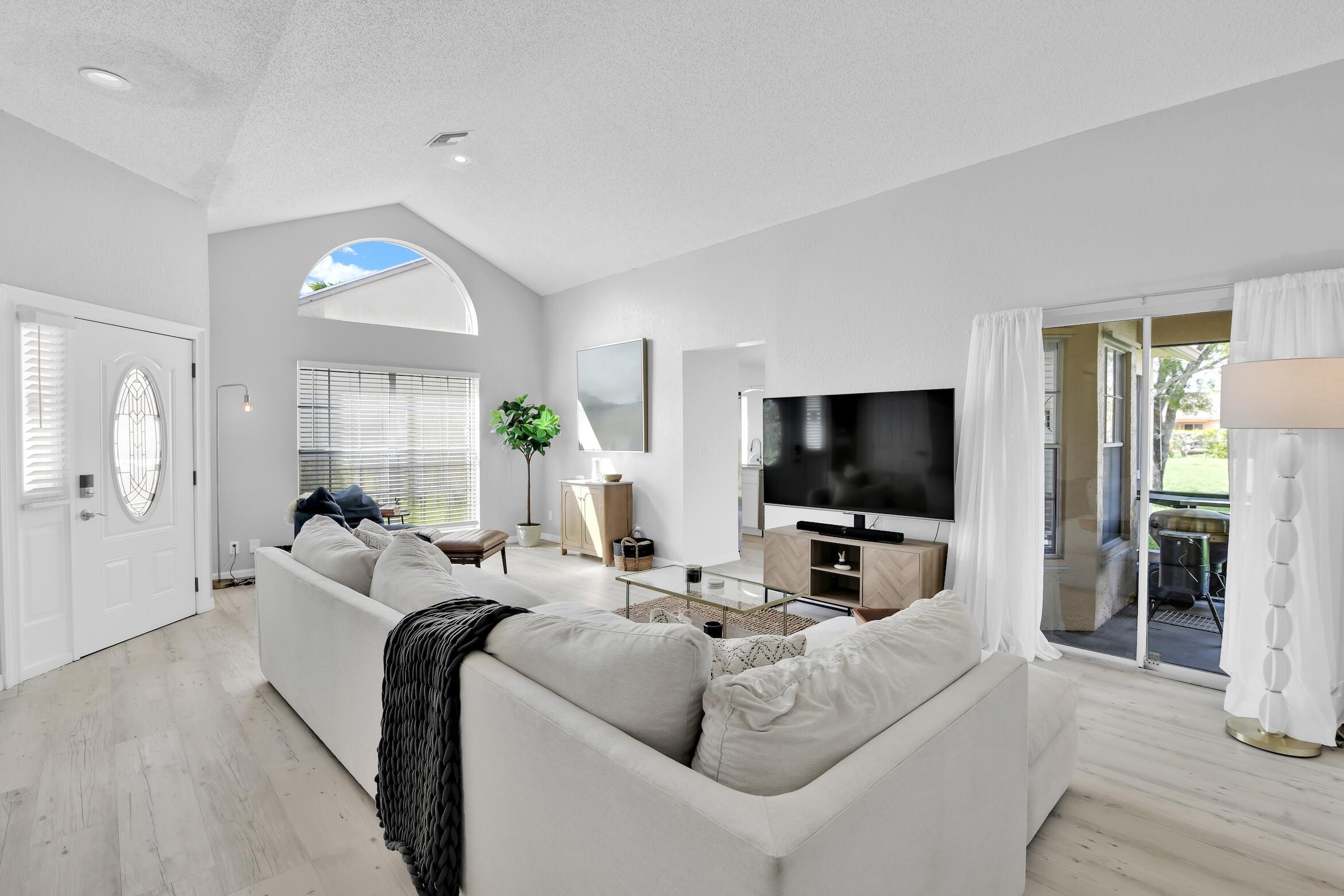 22561 Middletown Drive Boca Raton, FL 33428 - Photo 12 of 46 22561 Middletown Dr Boca Raton - 26