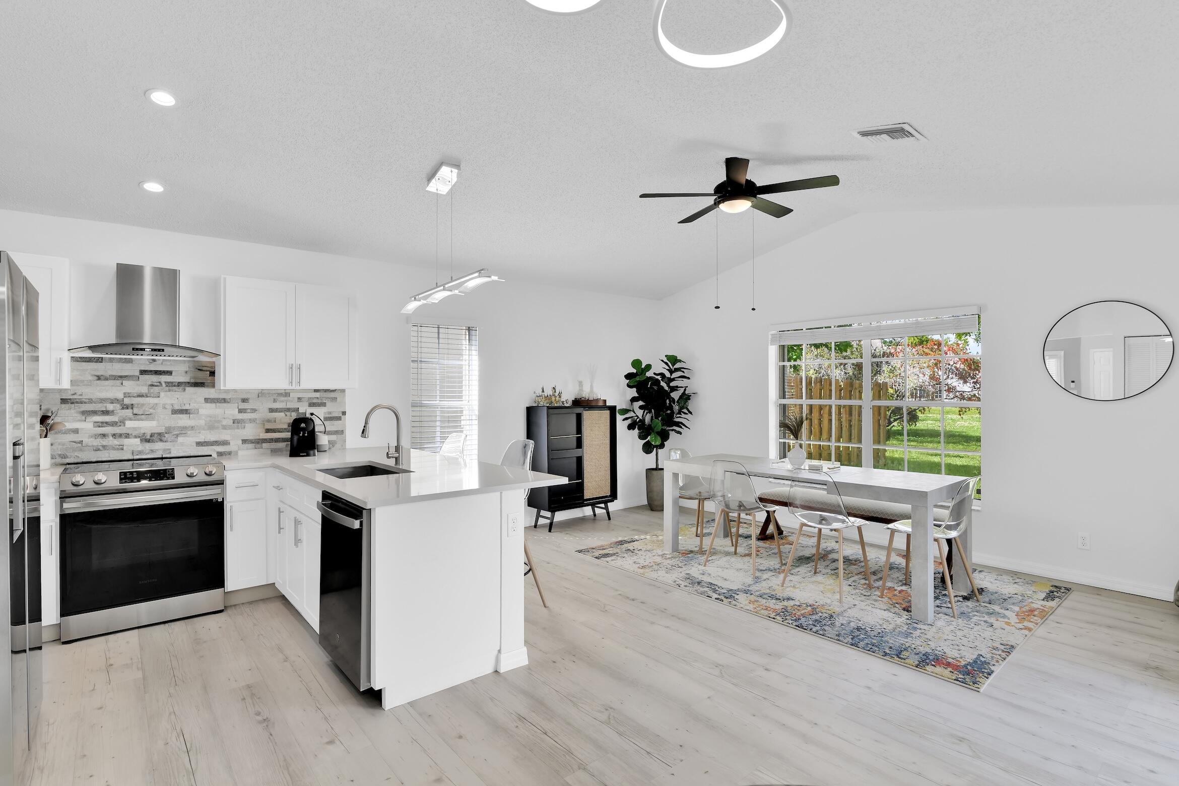 22561 Middletown Drive Boca Raton, FL 33428 - Photo 26 of 46 22561 Middletown Dr Boca Raton - 42