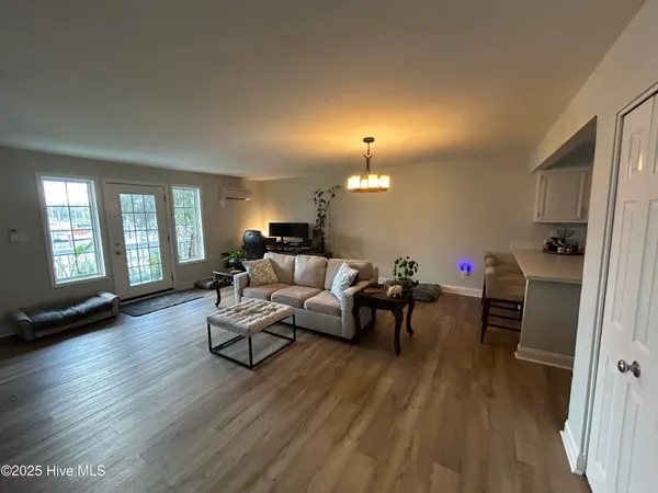 $1,350 | 219 Dock Side Drive, New Bern, NC 28560