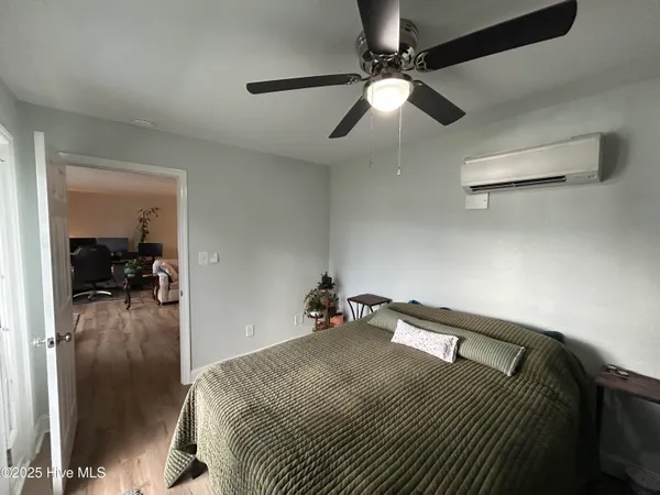 $1,350 | 219 Dock Side Drive, New Bern, NC 28560