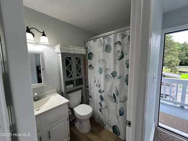 $1,350 | 219 Dock Side Drive, New Bern, NC 28560